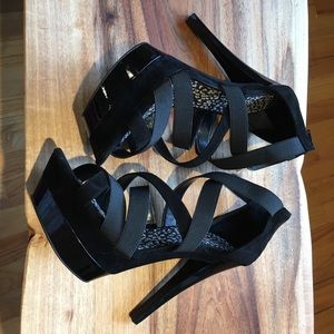 Jessica Simpson heels